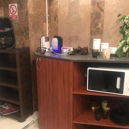 Desyatinnaya Hostel Kiev Esterno foto
