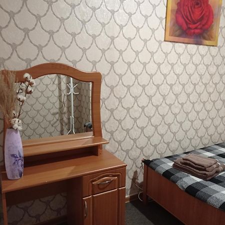 Desyatinnaya Hostel Kiev Esterno foto