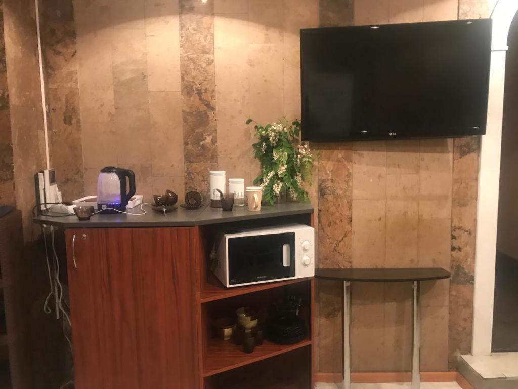 Desyatinnaya Hostel Kiev Esterno foto